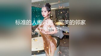 绿帽坐着看老婆挨单男操