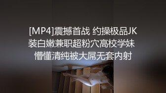 极品反差婊高颜值情侣艹逼，娇小清纯可爱的她被黄毛小伙一顿狂艹，痛苦喊叫！ (1)