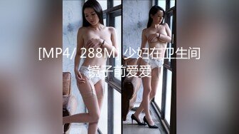 地铁站一路跟踪抄底多位美女少妇好奇她们下面都穿着什么样的内内 (2)