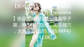 STP30194 高颜值长发美女！应要求小秀一波！苗条身材贫乳，揉捏奶子一手抓，多毛骚逼往上视角特写